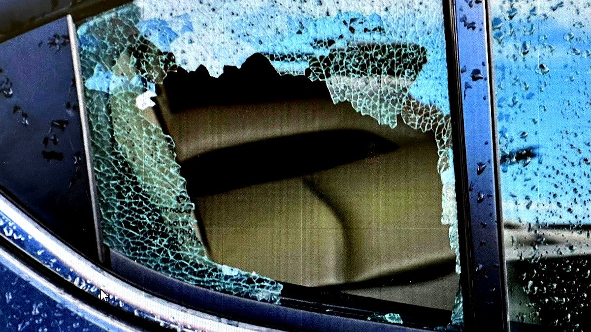 اعتقال قاصر فلسطيني بشبهة قيادة سيارة مسروقة وضلوعه بسرقة 4 سيارات في منطقة القدس