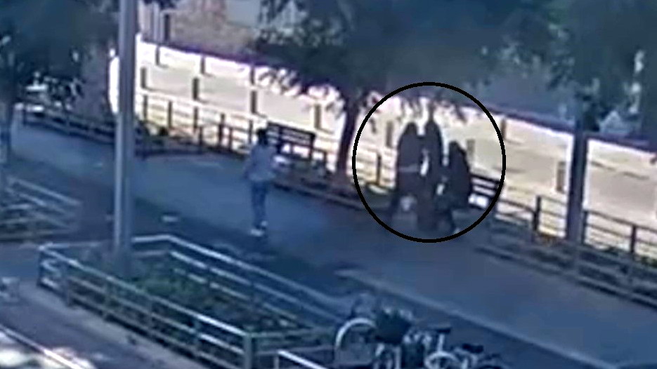 اتهام شاب وابن عمه بالاعتداء على أب من مدينة يافا على خلفية الغاءه خطوبة الأول من ابنته.. فيديو