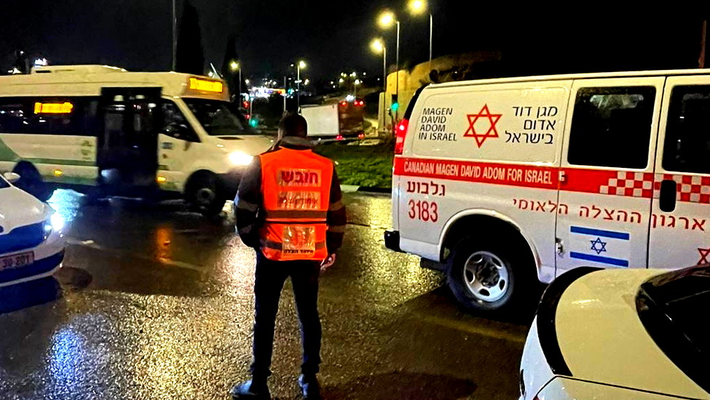 اصابة شخصين بحادث طرق بالقرب من دوار البيج في الناصرة