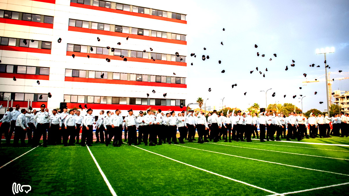 تخريج دفعة جديدة من رجال الإطفاء والإنقاذ بينهم العشرات من المجتمع العربي