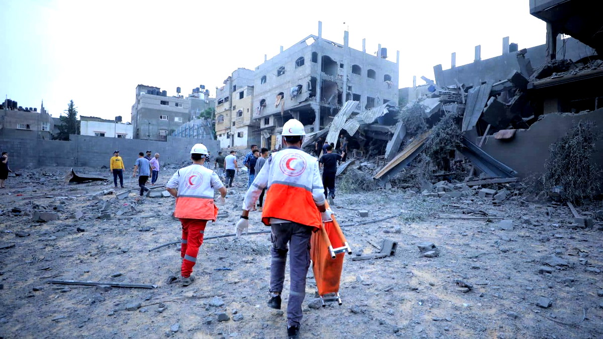 الهلال الأحمر الفلسطيني: كل ما دخل غزة من مساعدات إنسانية لا يغطي 10% من الاحتياجات