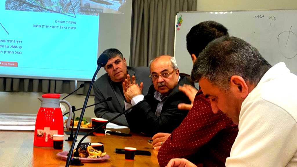 بمبادرة الطيبي: اجتماع عمل لبحث قضايا عالقة تخص وزارة المواصلات في بلدية أم الفحم