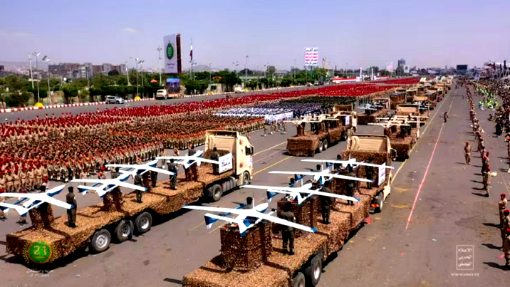 المشاط في اجتماع مع القيادة العسكرية الحوثية: أي سفينة مرتبطة بإسرائيل لن تمر من البحر الأحمر