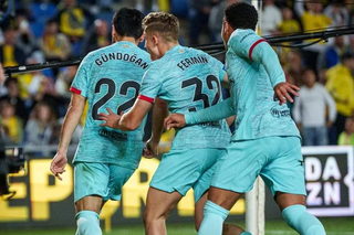 فوز مثير لبرشلونة على لاس بالماس