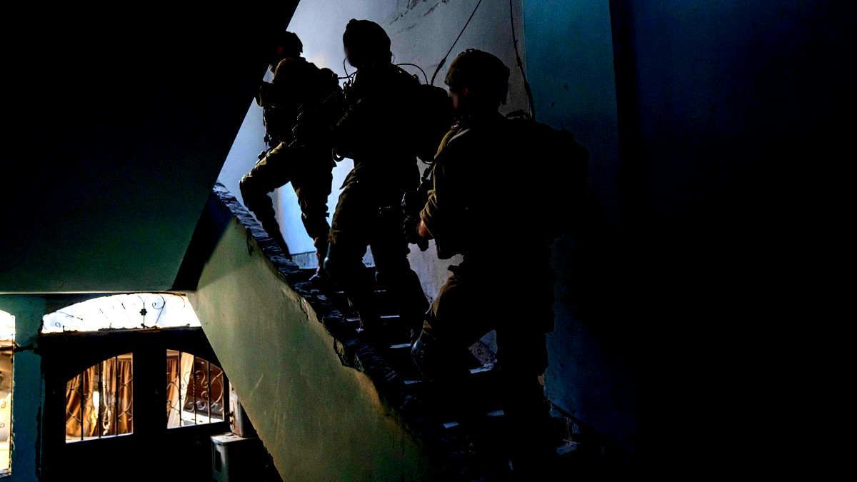 فيديو-الجيش الاسرائيلي: قمنا بالتصدي وتدمير منصات جاهزة لاطلاق الصواريخ في انحاء قطاع غزة