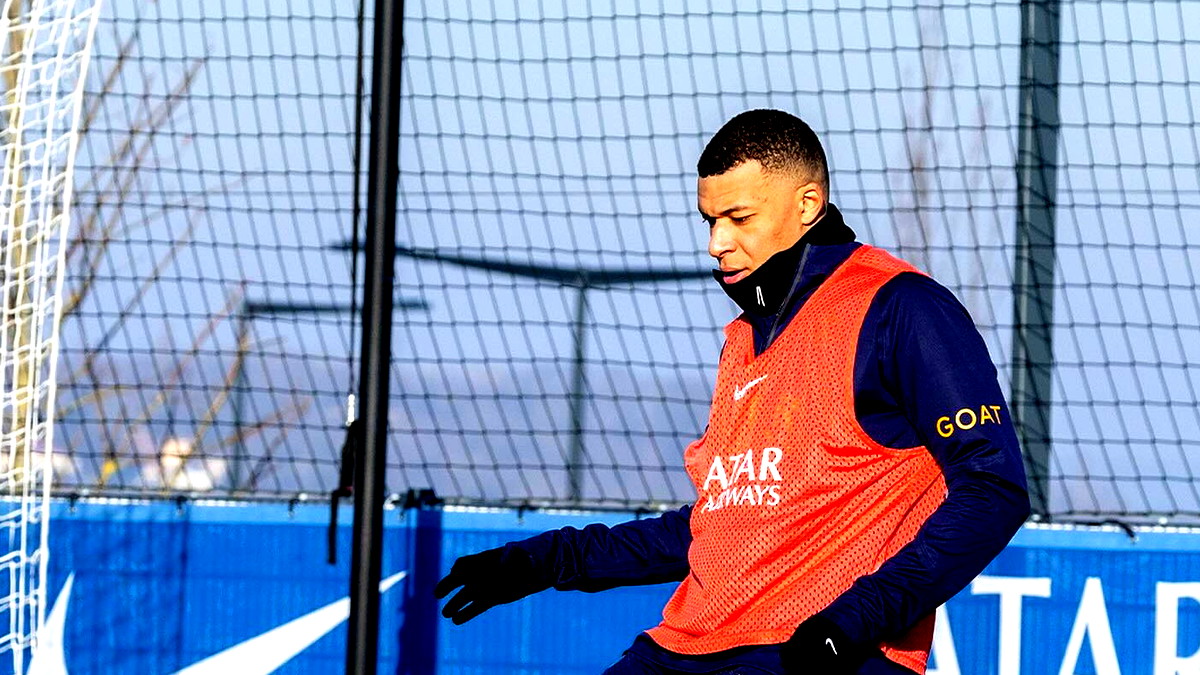 كيليان مبابي يجتمع مع الخليفي وقد يكسر كلمة ريال مدريد