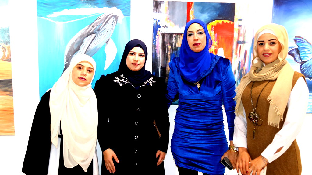 سخنين - جاليري زركشي تستضيف مجموعة من الفنانين بمعرض جديد "مشاهد وأفكار"