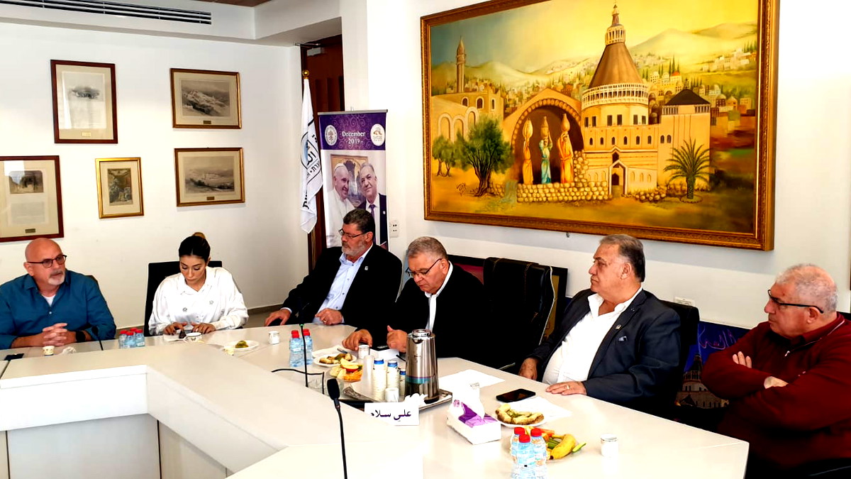 وزارة الصحة تلتقي رؤساء سلطات محلية في بلدية الناصرة 