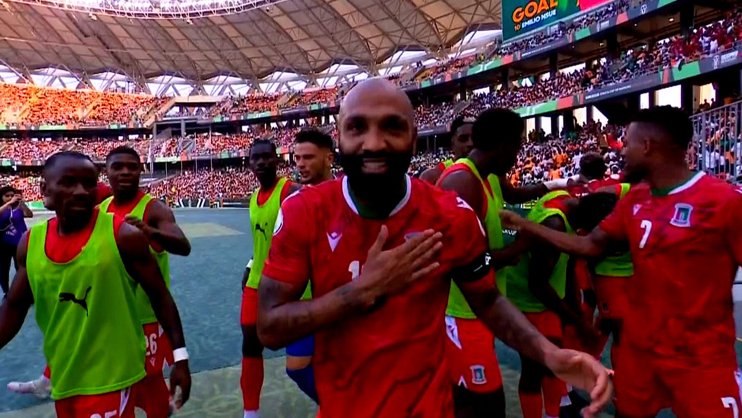 غينيا الإستوائية تهزم كوت ديفوار برباعية وتبلغ دور الـ16 بالصدارة