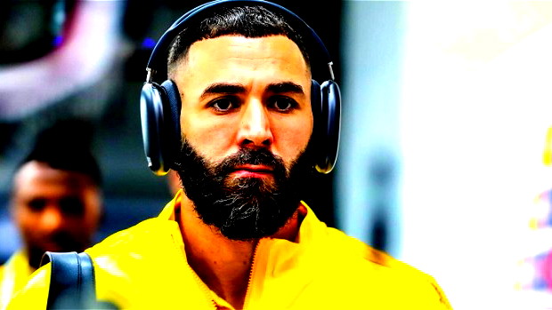 مانشستر يونايتد يحسم قراره بشأن الفرنسي بنزيما