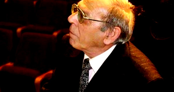 هَالعُمُر مثل طــاوِلْة الزَّهِر