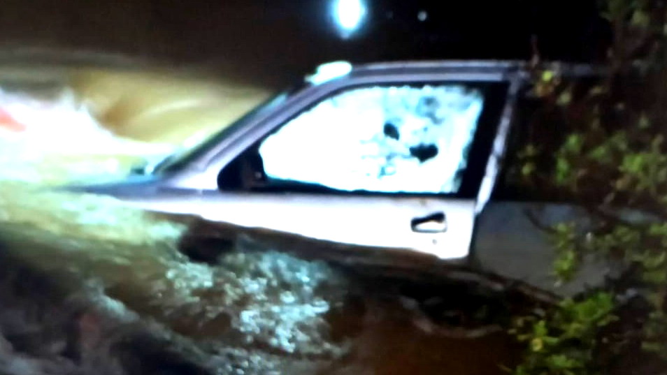 انجراف مركبة بمنطقة صفورية والعثور على سائقها حيًا بعد ساعات من عمليات البحث