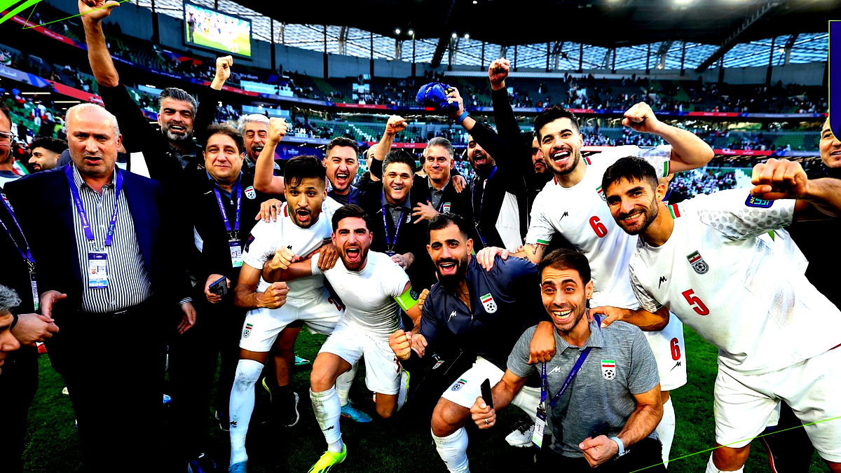 إيران تُطيح باليابان وتصعد إلى نصف النهائي