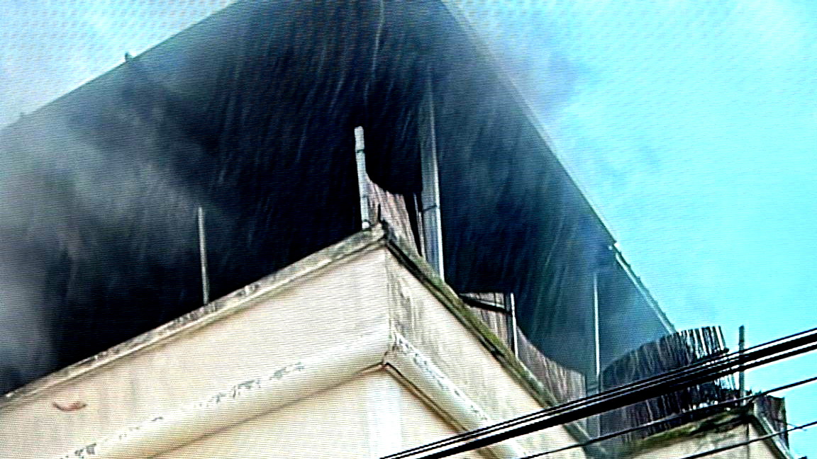 كونوا حَذرين- إصابة 12 شخصًا عقب اندلاع حريق داخل شقة سكنية في قلنسوة- حالتهم طفيفة