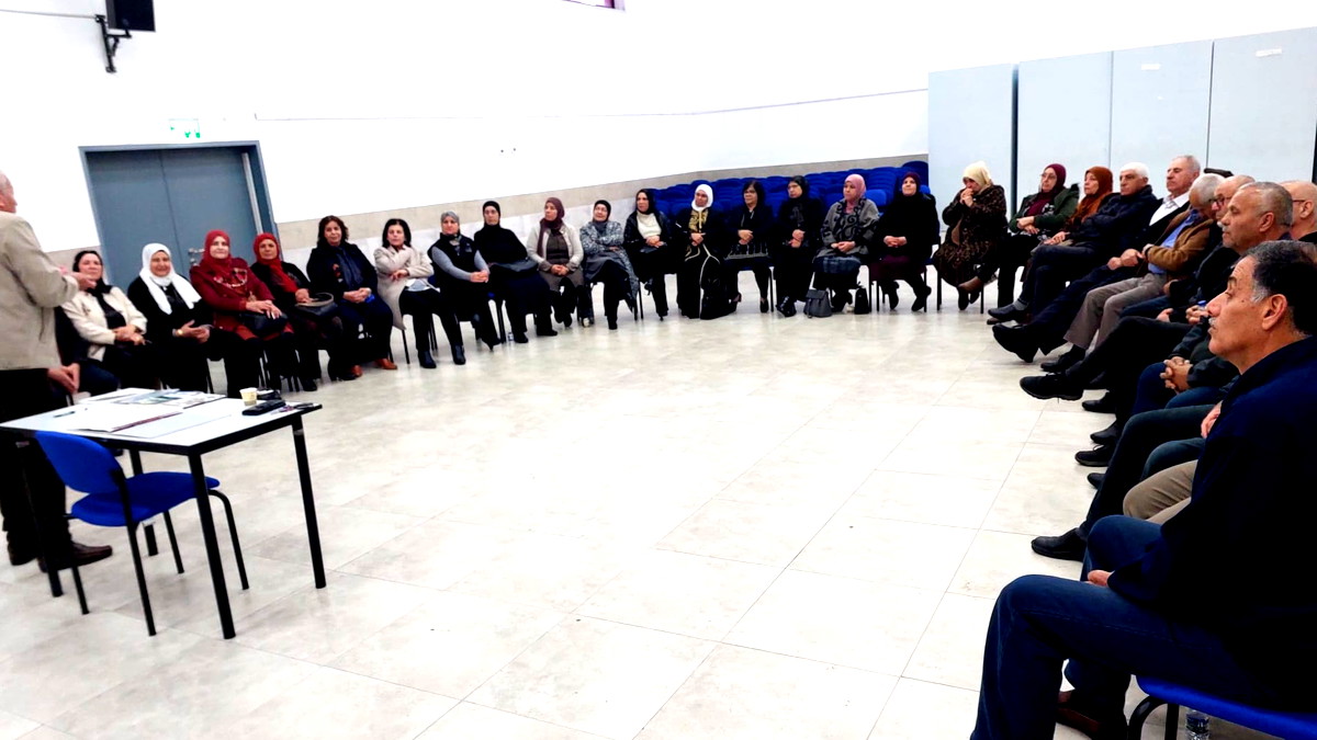 النّادي الذّهبيّ للمتقاعدين في مدينة طمرة يستضيف الشّاعر علي هيبي