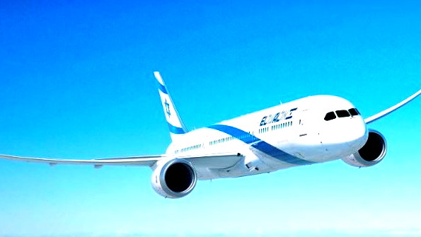 مصادر اسرائيلية: السيطرة على شاب عربي حاول اقتحام قمرة القيادة في طائرة ال عال