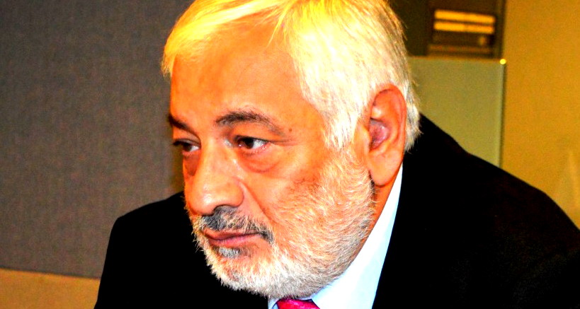 الطيورُ لا تُهاجرُ  في السنةِ مرّتين