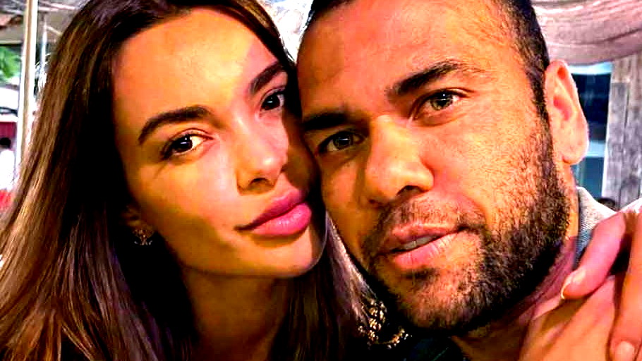 زوجة ألفيش تدافع عنه: كان "سكراناً".. اصطدم بالخزانة وسقط