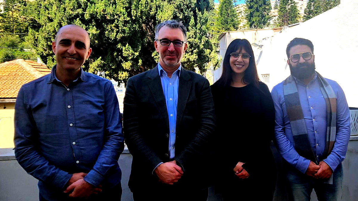 في لقاء مع ممثلين عن المجتمع العربي- السفير البريطاني لدى إسرائيل سيمون والترز يزور مدينة الناصرة