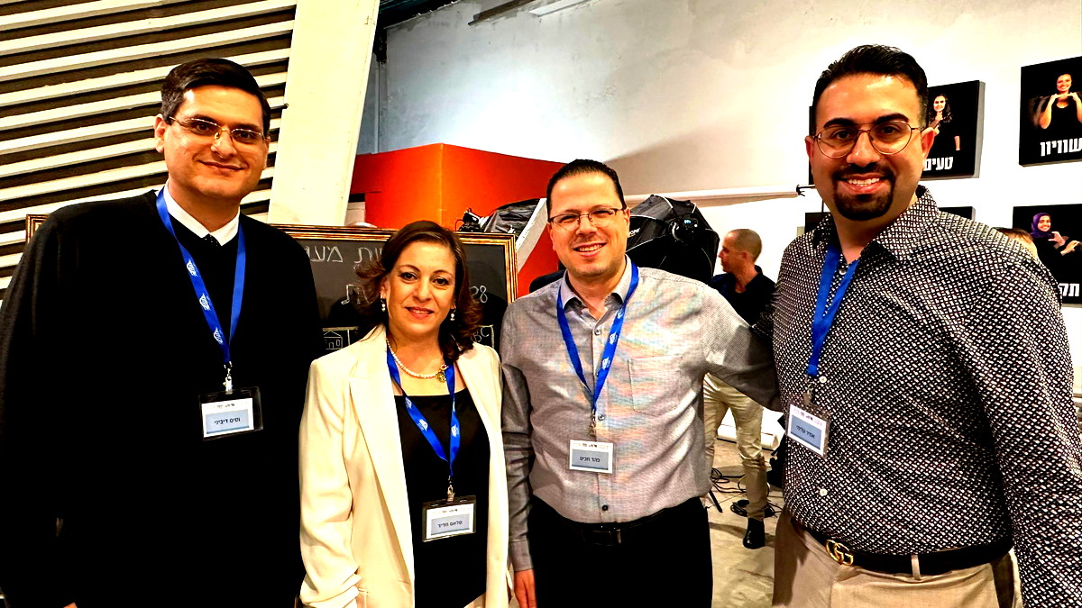 خريجان جديدان من مستشفى الناصرة الانجليزي من برنامج عنبار للقيادات الصحية المؤثرة