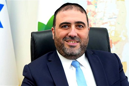 وزير الداخلية يقرر سحب اقامة ماجد الجعبة من شرقي القدس بعد ادانته بالانضمام لحماس