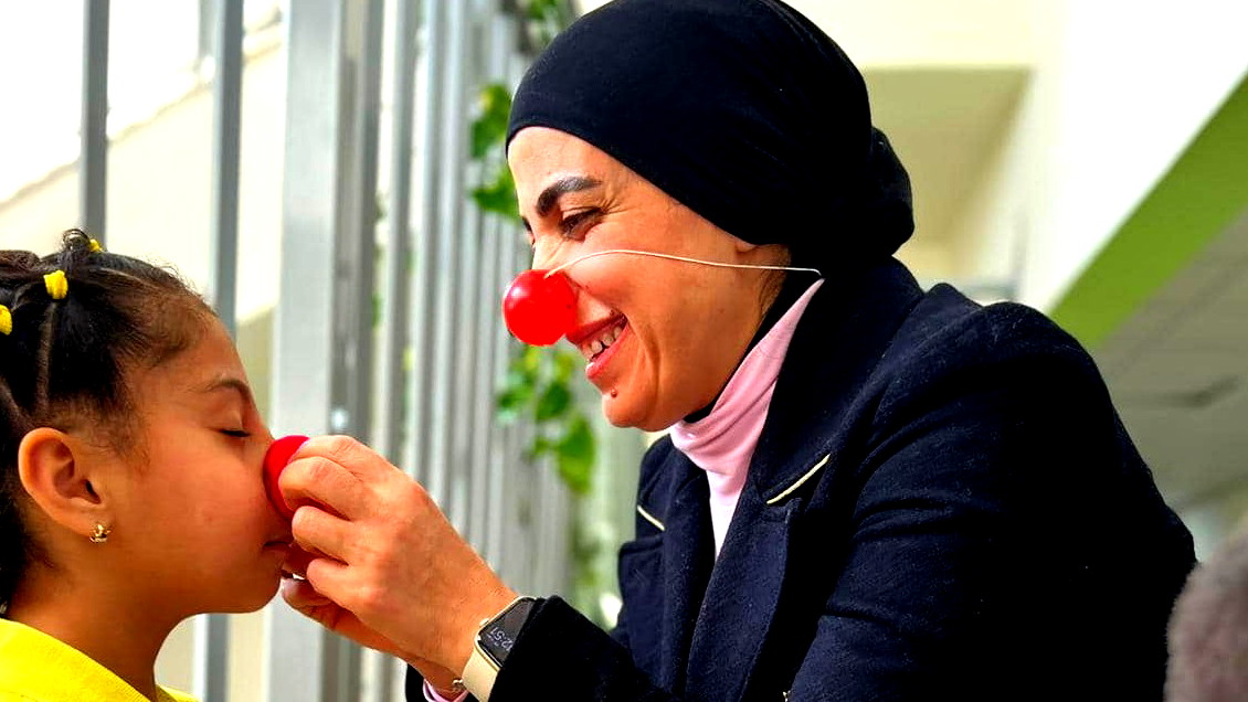 كفربرا‎: انطلاق دورة لتعلم مهارات التهريج الطبي في مدرسة المحبّة لطلاب التوحُّد 