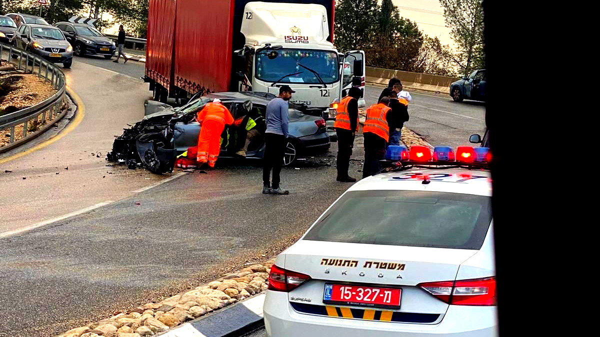 شماليّ البلاد: إصابة سيدة (52 عامًا) من جرّاء حادث طرق وقع على شارع 866- حالتها متوسطة