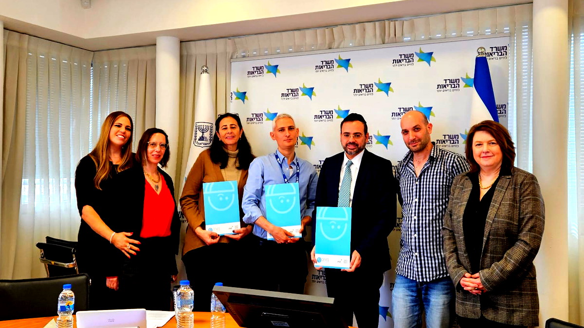 الأولاد العرب أكثر عرضة للوفاة من غيرهم!- مؤسسة بطيرم تسلم وزير الصحة تقرير الأمة المتعلق بإصابات ووفيات الأطفال خلال السنوات الأخيرة