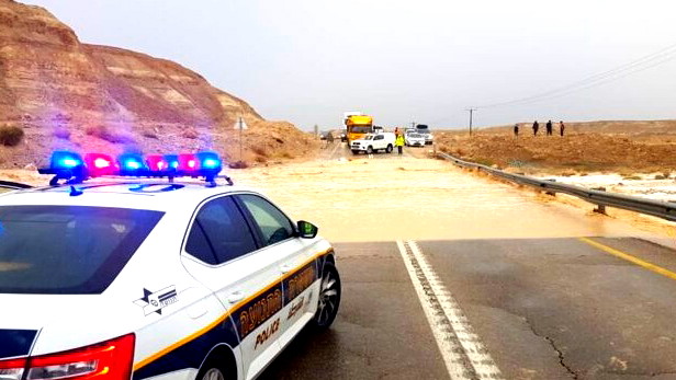 توصيات الشرطة في أعقاب حالة الطقس والتحذير من الفيضانات