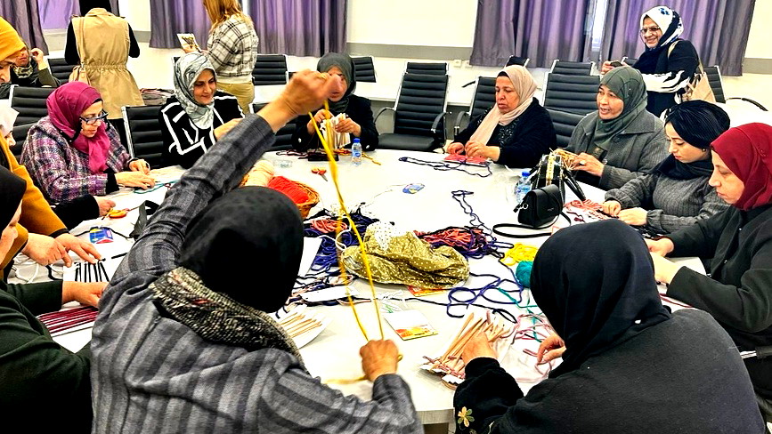 أم الفحم: برنامج زملاء للبالغين في المركز الجماهيري ينظم ورشات في مجال الصحة النفسية