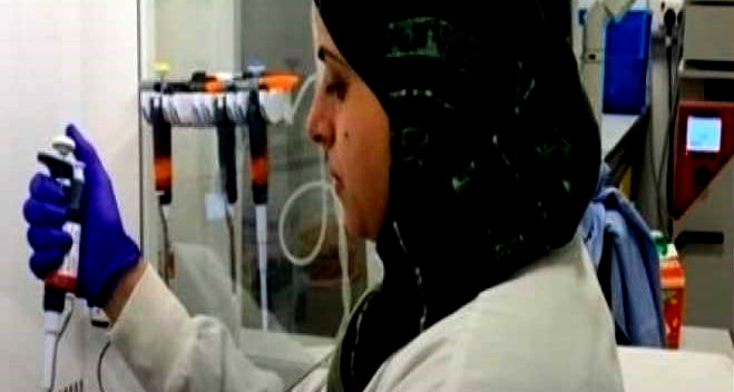 من طمرة الجليليّة إلى كامبريدج لإكمال البوست دكتوراه| د. إيمان خطيب مصالحة باحثة في موضوع جهاز المناعة وسرطان الدم: القرار ليس سهلًا لكن أسعى لتحقيقه وبجدارة