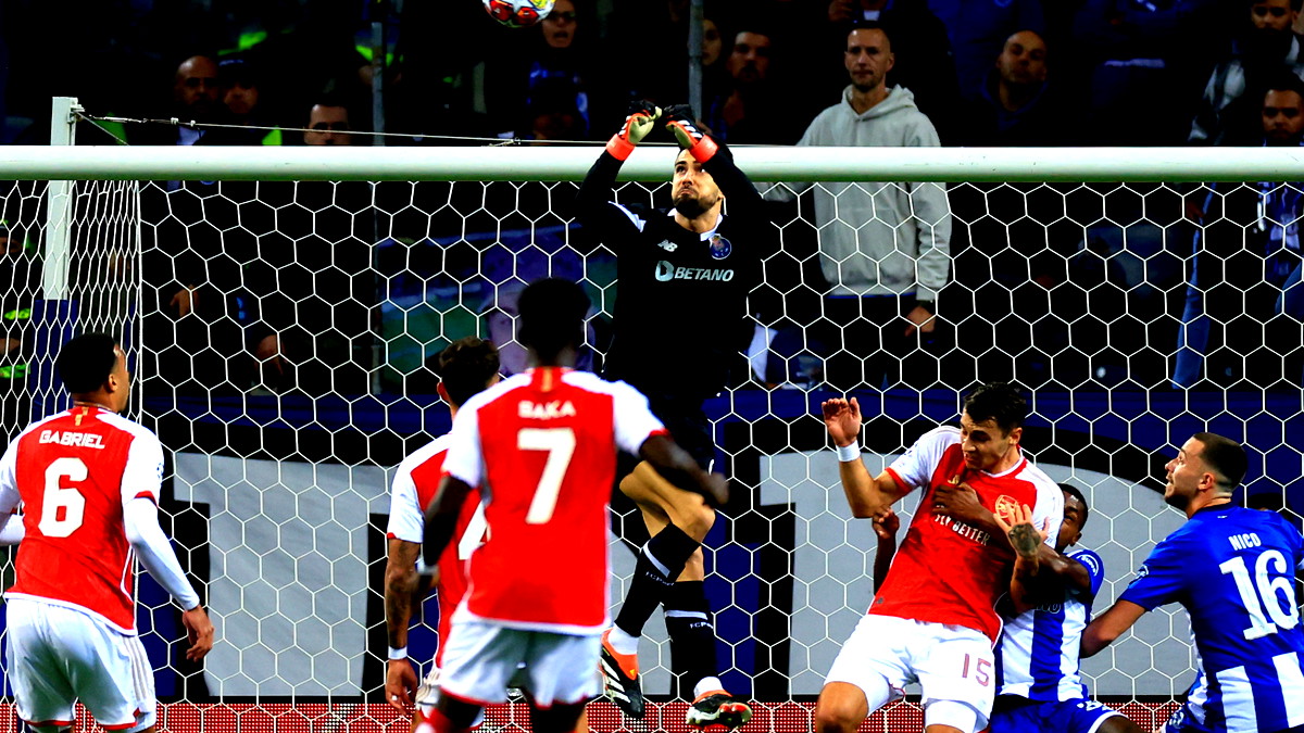 بورتو يخطف فوزًا دراميًا على حساب آرسنال