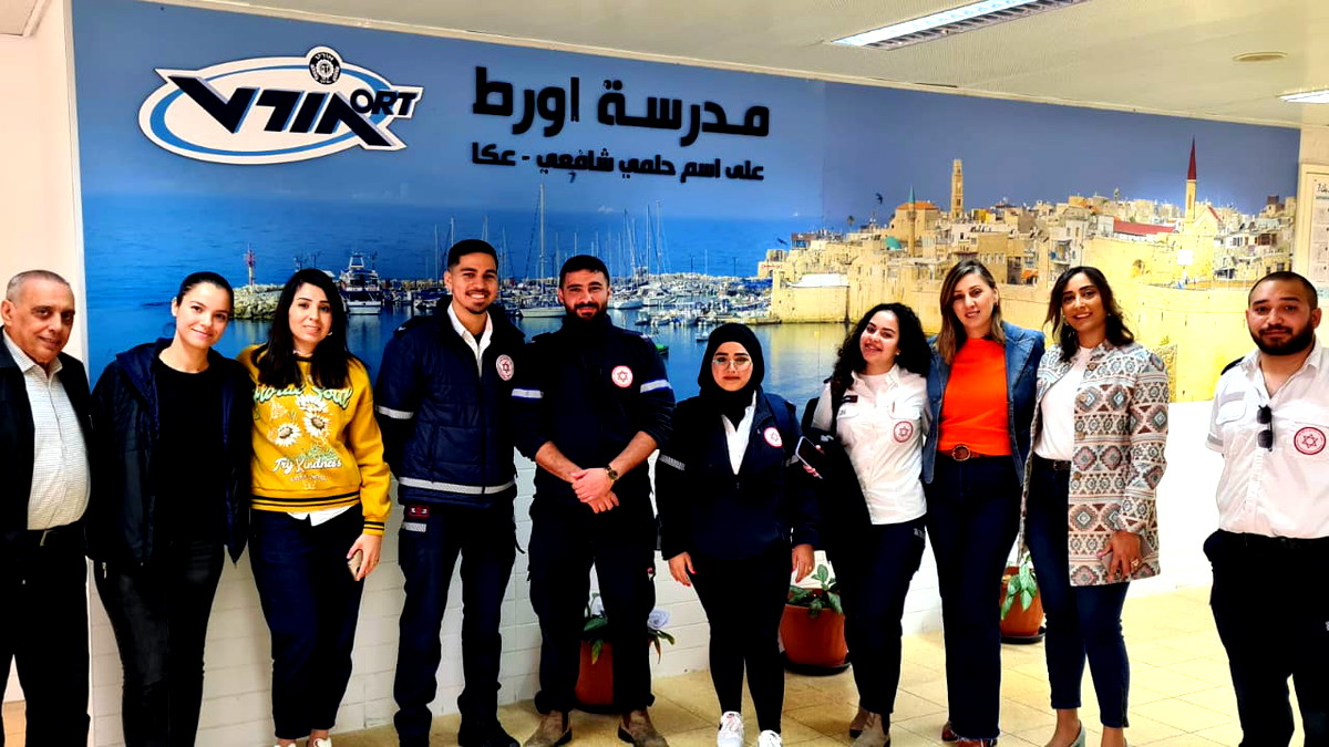 دورة الإسعاف الأولي في مدرسة اورط على اسم حلمي الشافعي عكا