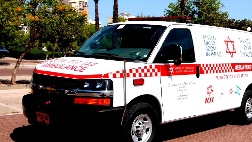 عمليات انعاش لطفل (عامان) جراء تعرضه لحروق واستنشاق دخان في النقب