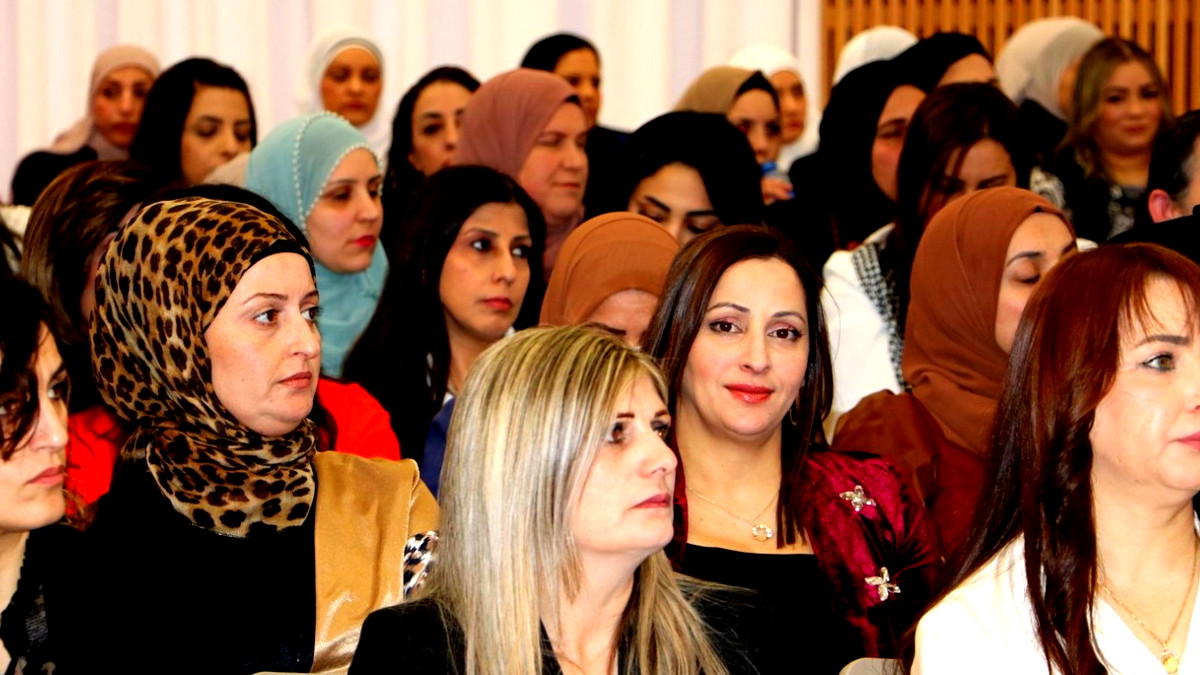 كلّية سخنين الأكاديمية تحتفي بتخريج فوج جديد من الحاضنات ضمن برنامج تأهيل مربيات معالجات في الحضانات اليوميّة