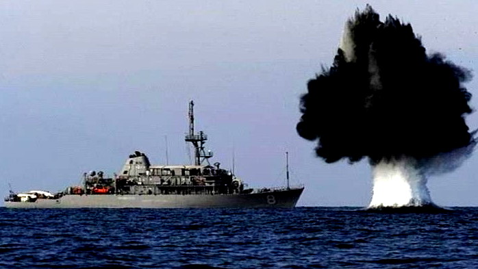 انفجار قرب سفينة شحن أمريكية قبالة ميناء عدن
