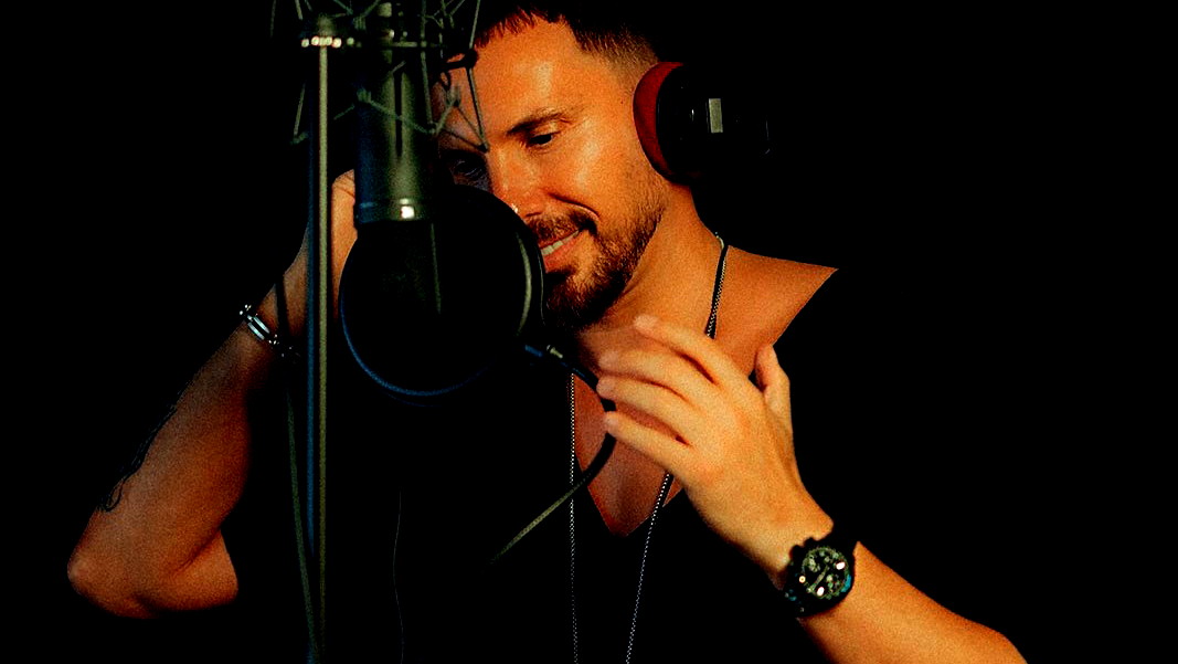 عزيز عبدو يختار أغنية من اللون المصري للشاعر أدهم معتز والملحن تيام علي