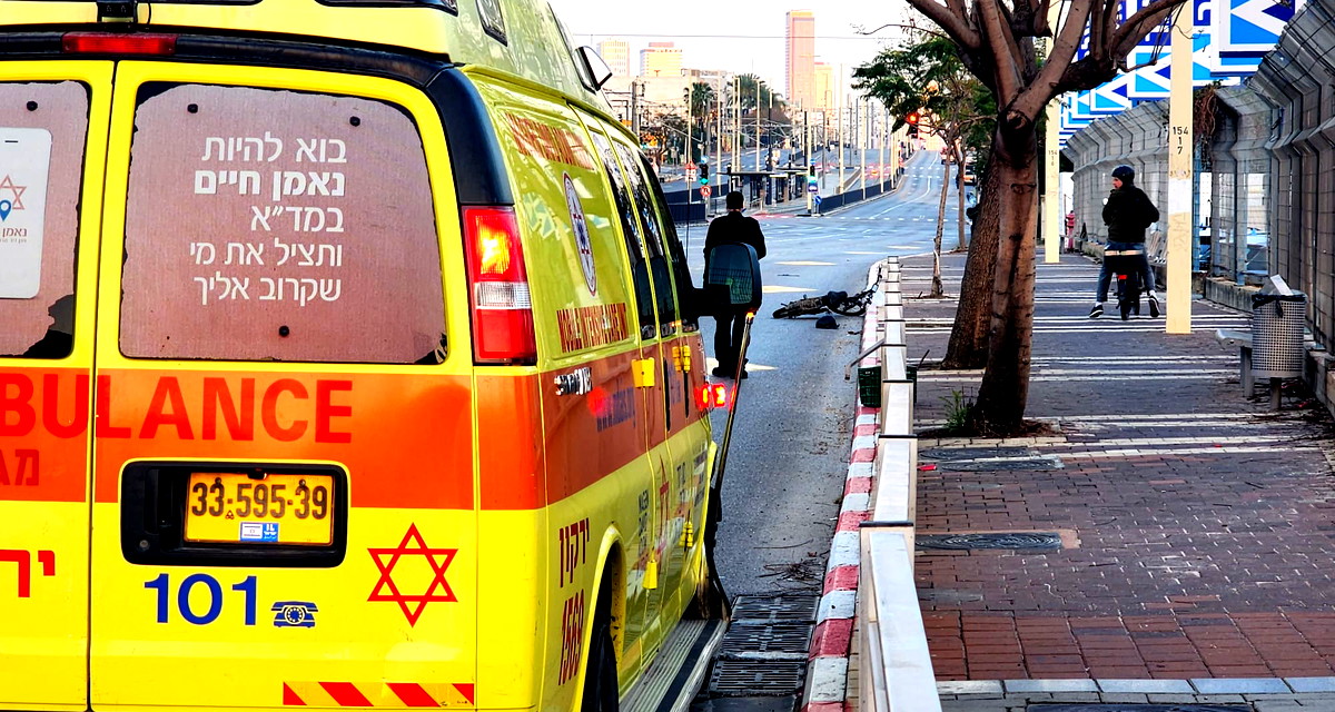 النقب: اصابة رجل (53 عامًا) بجراح متوسطة جراء اصطدام دراجة نارية بحاجز امان 