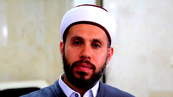 د . مشهور فواز​​​​​​​ يعلن أنّ غدًا الإثنين هو أول شهر رمضان المبارك