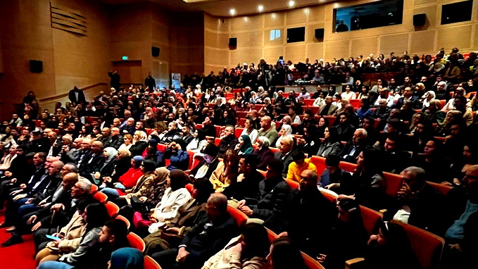 بحضور المئات من اهلنا في المجتمع العربي، المسرح العربي أم الفحم يتألق بالعرض الاحتفالي لمسرحية "وردة والمحسوم"