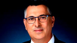 جدعون ساعر يعلن فض الشراكة مع بني غانتس والانفصال عن حزبه ويطالب بالانضمام الى مجلس الحرب