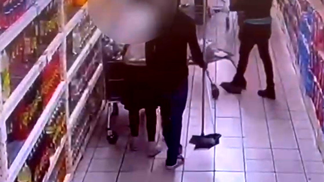 اعتقال عامل اجنبي (45 عامًا) من سريلانكا بشبهة قيامه بعمل غير لائق بحق قاصر في مكان عمله