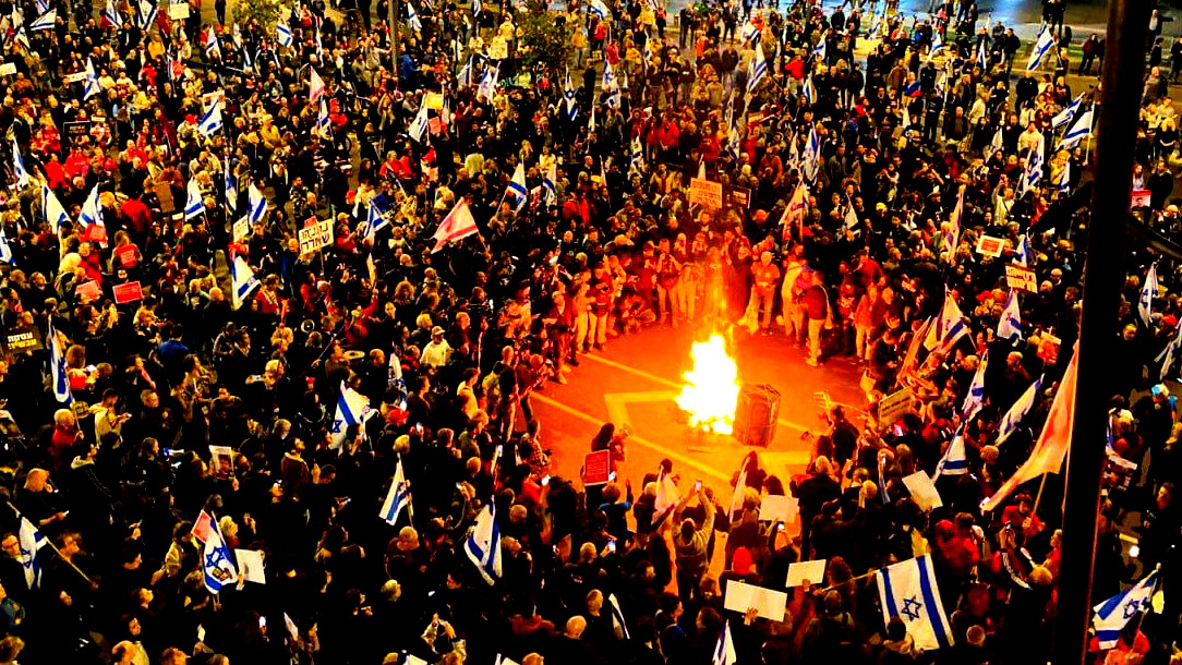 الغضب يتصاعد| مظاهرات في حيفا والقدس وتل أبيب تطالب بإبرام صفقة تبادل فورية وإسقاط حكومة نتنياهو