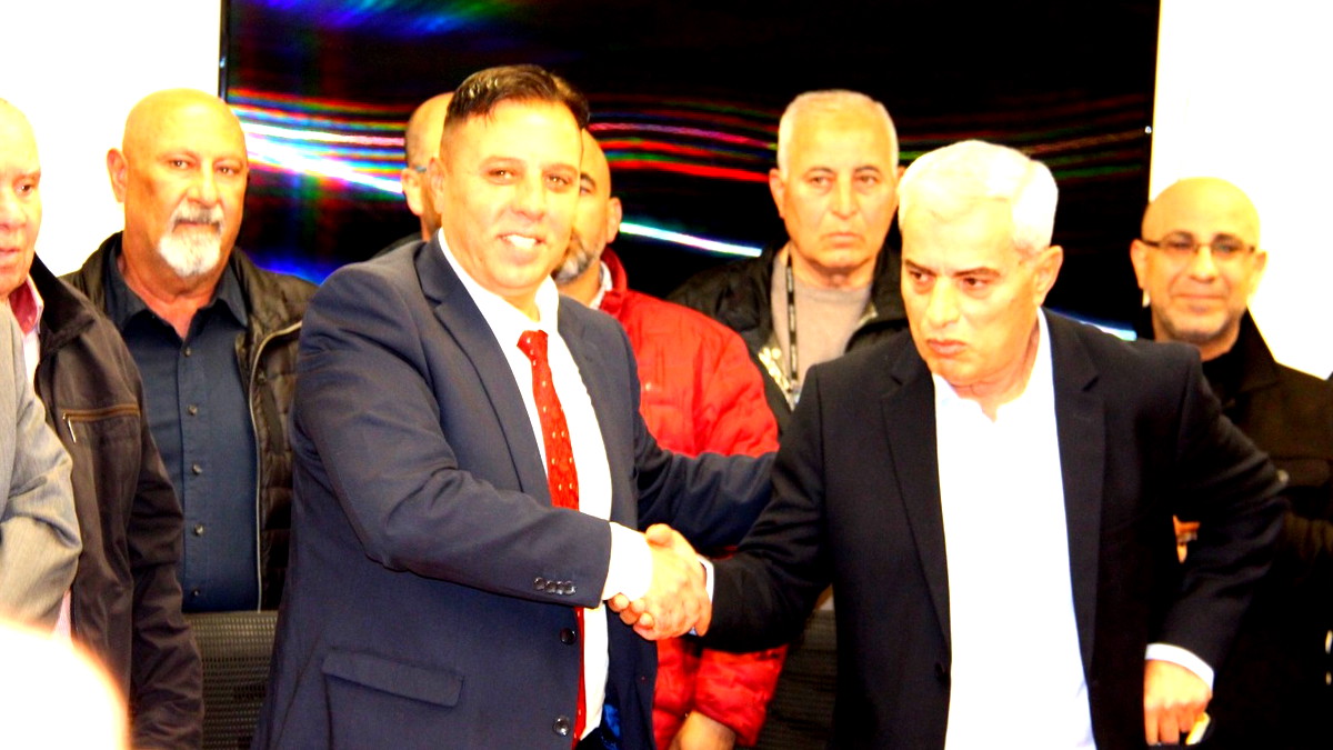 بأجواء أخوية.. رئيس مجلس دير حنا سعيد حسين يتسلّم منصبه من سابقه قاسم سالم وسط مشاركة واسعة من أهالي البلدة والمؤيدين