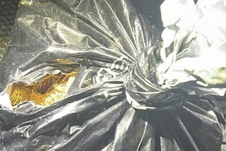 اعتقال 6 شبان من الزرازير وطوبا بشبهة سرقة محل المجوهرات في كفرمندا وبحوزتهم كيس مليء بالذهب