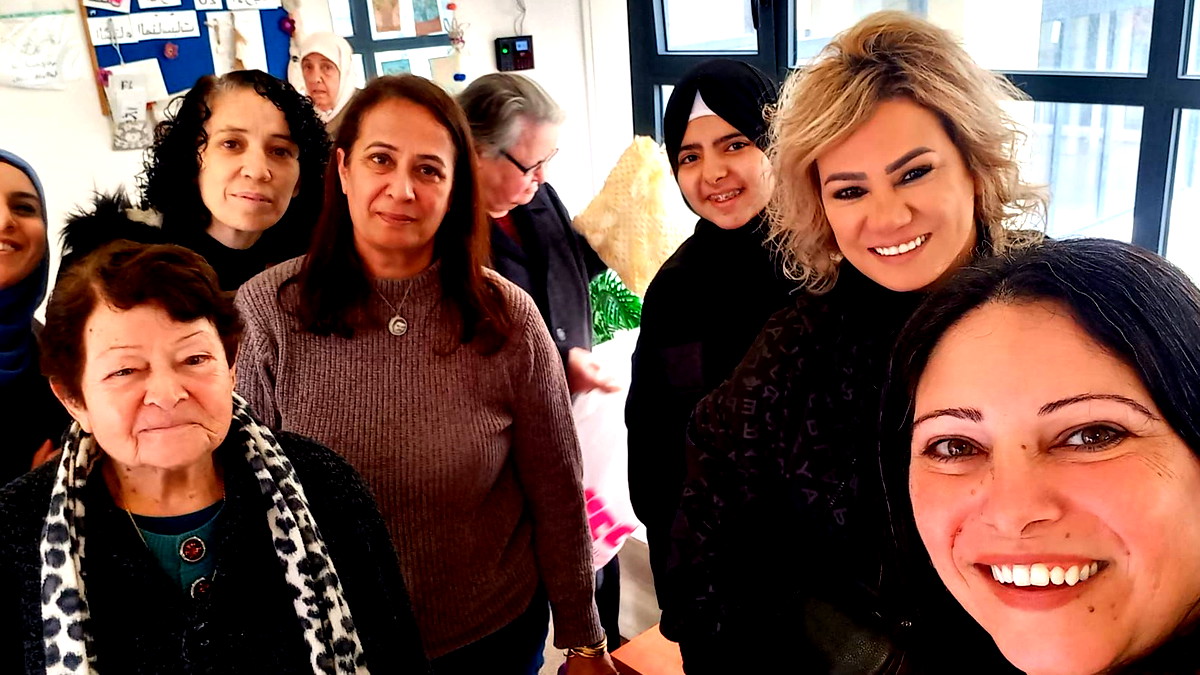 لقاء الاجيال يصنعه طلاب اعدادية عمر بن الخطاب الناصرة مع الجيل الذهبي في المركز اليومي  للمسن 