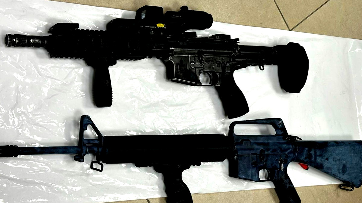 ضبط بنادق في كفرعقب بمنطقة القدس