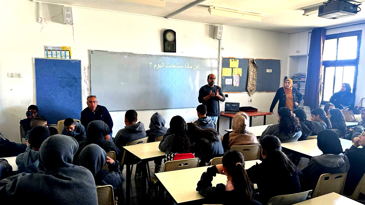 فعالية ارشادية لطلاب الشبلي بمبادرة المستشفى الفرنسي وبالتعاون مع بطيرم- لرفع الوعي تجاه حالات دهس الأطفال
