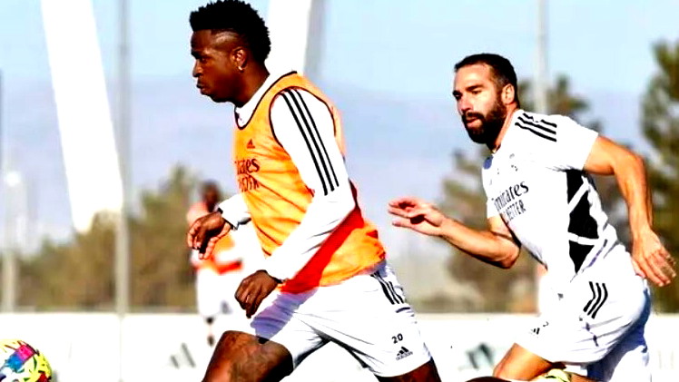 كارفاخال لـ فينيسيوس: إسبانيا "ليست بلداً عنصرياً"