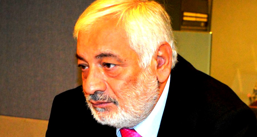 لا زقزقة العصافير ولا هديل الحمامة تخترق صباحاتنا المُلبّدة بظلال الالوان الداكنة